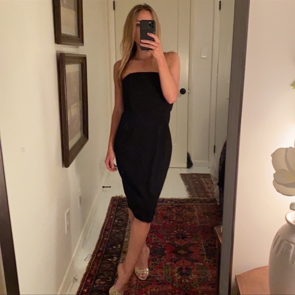 Strapless dress with shall covering - Picture 3 of 7